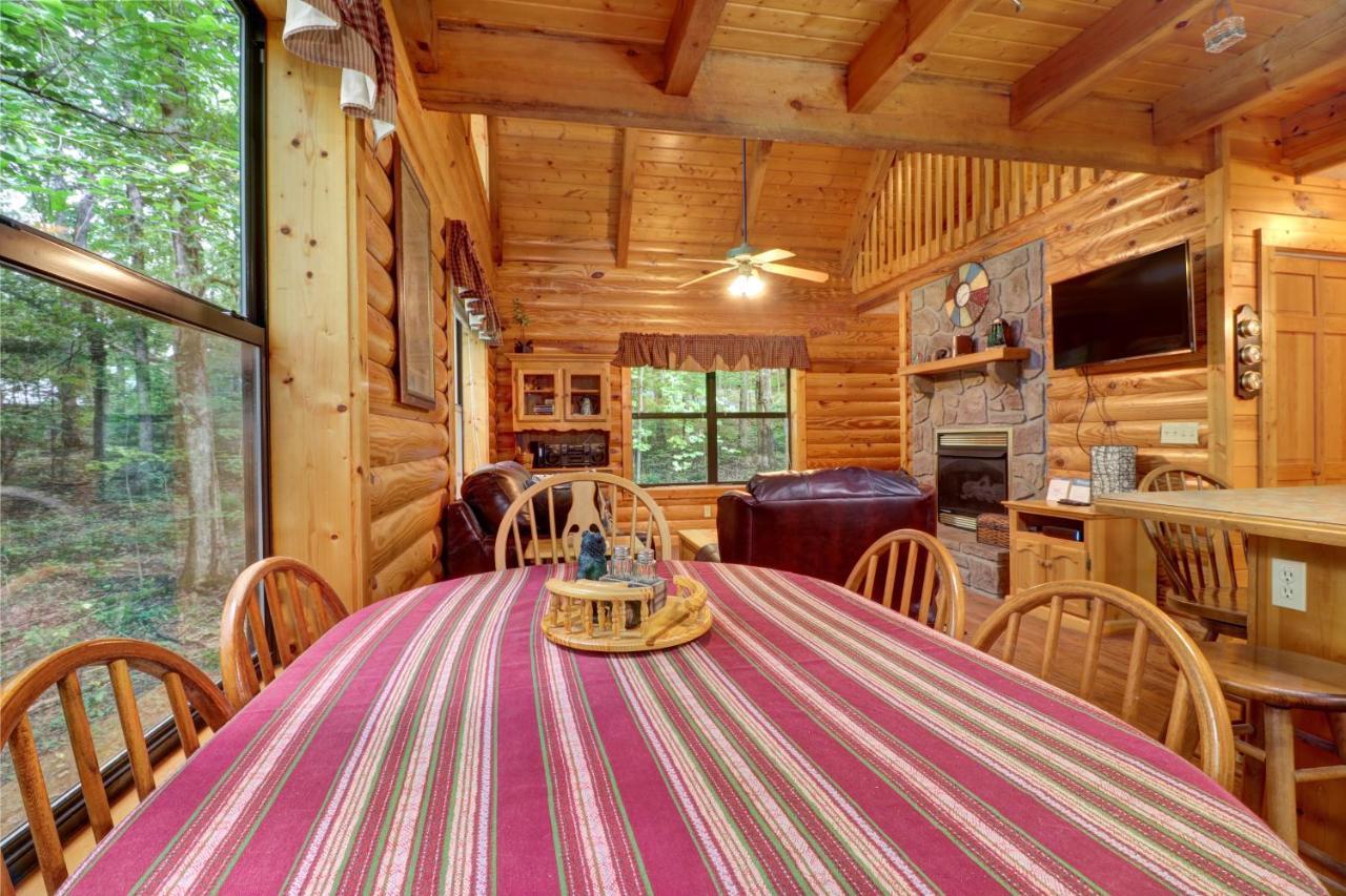 Friendly Bear Cabin Pigeon Forge Eksteriør bilde